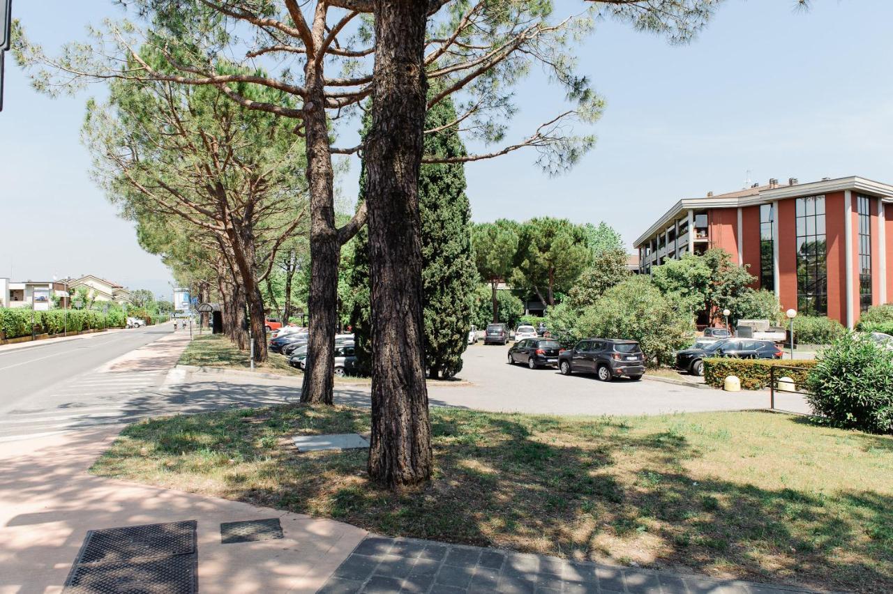 Appartamento Afrodite Desenzano del Garda Exterior photo
