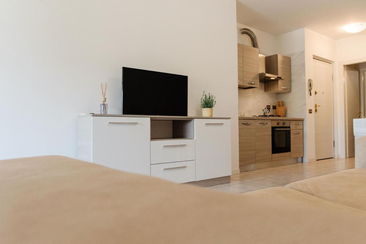 Appartamento Afrodite Desenzano del Garda Exterior photo